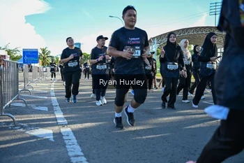 Runner Photo 1669635