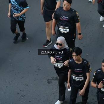 Runner Photo 1669675