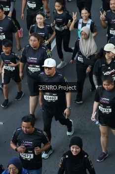 Runner Photo 1669921