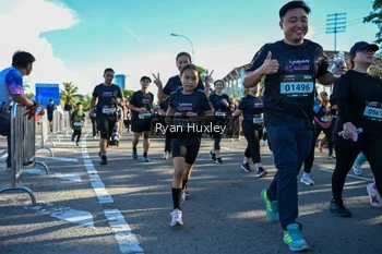 Runner Photo 1670055