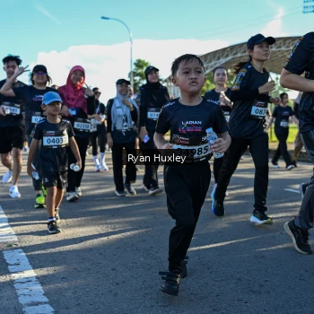 Runner Photo 1670195