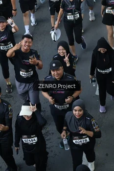Runner Photo 1670260