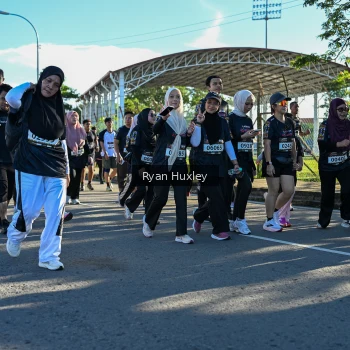 Runner Photo 1670403