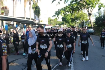 Runner Photo 1670432