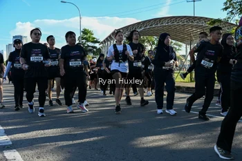 Runner Photo 1670471