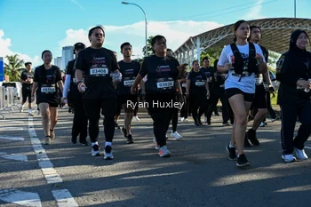 Runner Photo 1670475