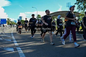 Runner Photo 1670524