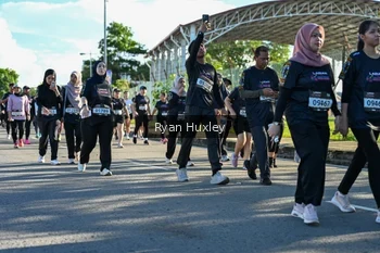 Runner Photo 1670543