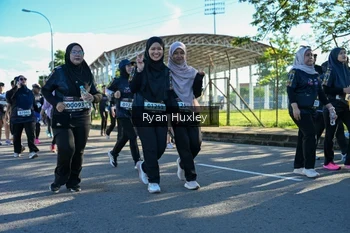 Runner Photo 1670555