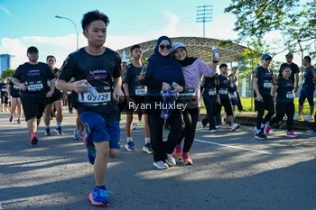 Runner Photo 1670566