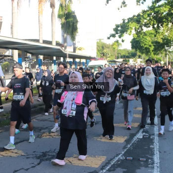 Runner Photo 1670582