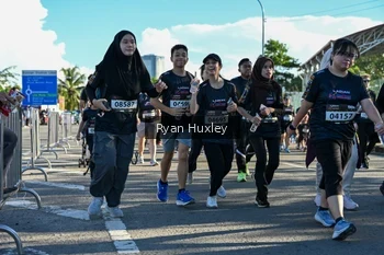 Runner Photo 1670624