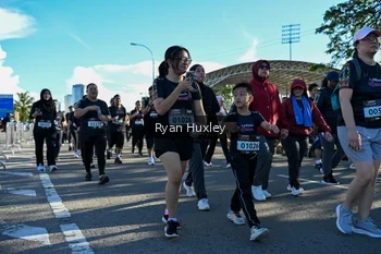 Runner Photo 1670636