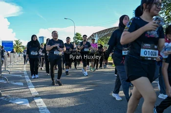 Runner Photo 1670642