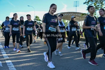 Runner Photo 1670656