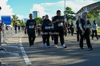 Runner Photo 1670665