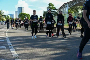 Runner Photo 1670671