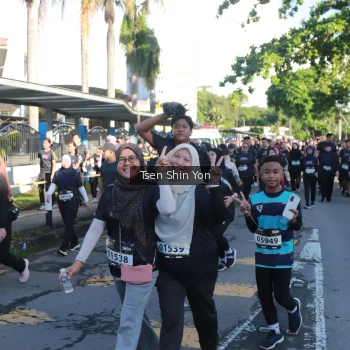 Runner Photo 1670675