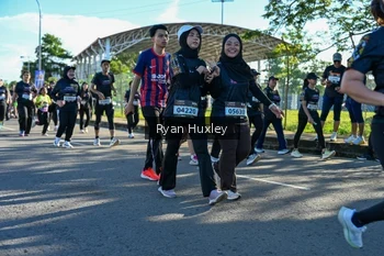Runner Photo 1670680