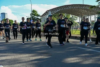 Runner Photo 1670693