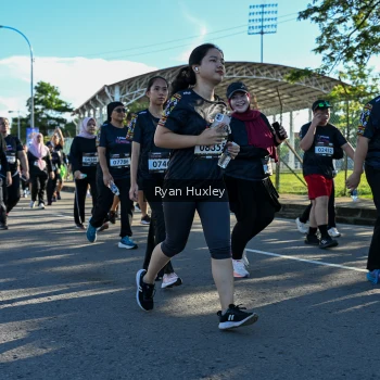 Runner Photo 1670701