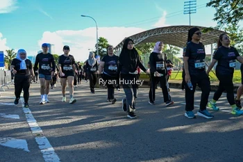 Runner Photo 1670707