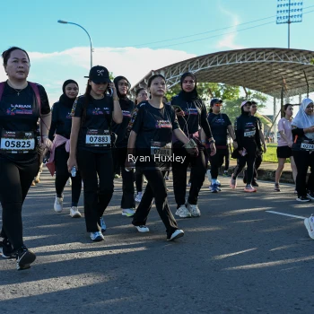 Runner Photo 1670720
