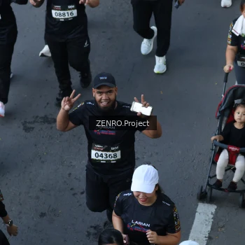 Runner Photo 1670721