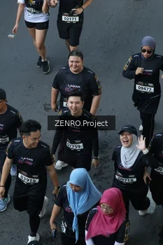 Runner Photo 1670768