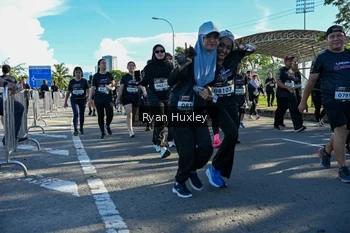Runner Photo 1670808