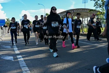 Runner Photo 1670811
