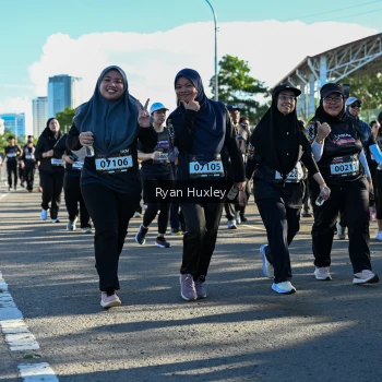 Runner Photo 1670835