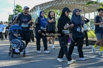 Runner Photo 1670850