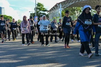 Runner Photo 1670854