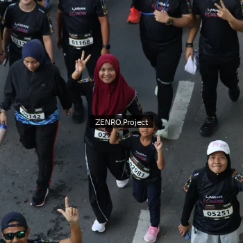 Runner Photo 1670857