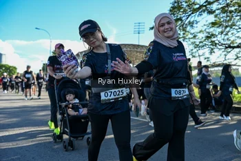 Runner Photo 1670878
