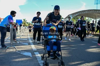 Runner Photo 1670939