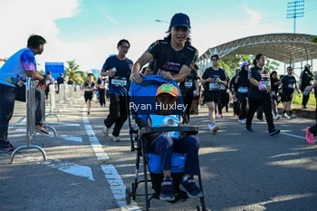 Runner Photo 1670942