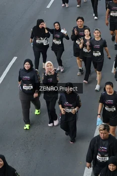 Runner Photo 1670944
