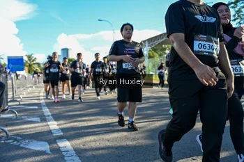 Runner Photo 1670998