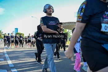 Runner Photo 1671018