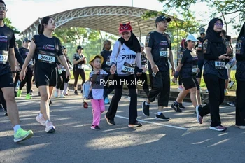 Runner Photo 1671029