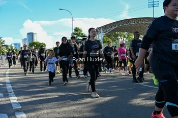 Runner Photo 1671041