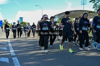 Runner Photo 1671046
