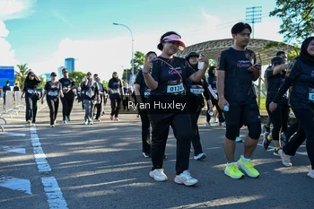 Runner Photo 1671048