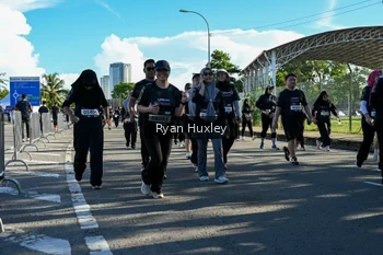 Runner Photo 1671057