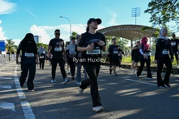Runner Photo 1671059