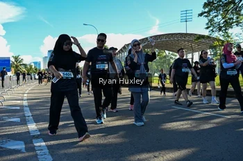 Runner Photo 1671066