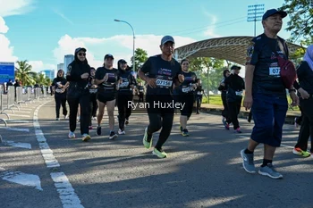 Runner Photo 1671076