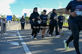 Runner Photo 1671080